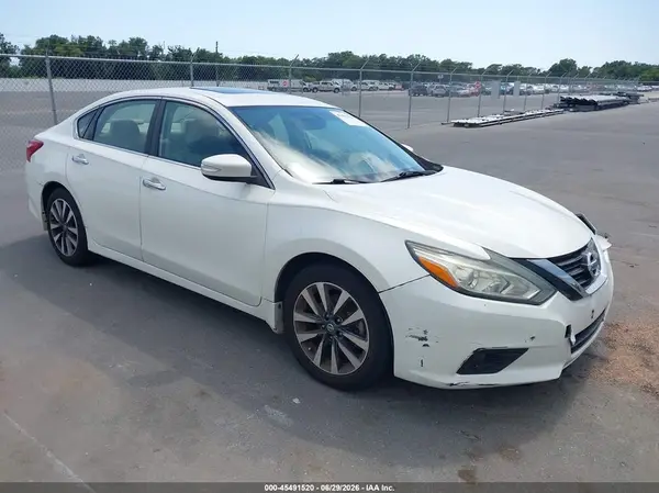 1N4AL3AP1HC298342 2017 NISSAN ALTIMA - Image 1