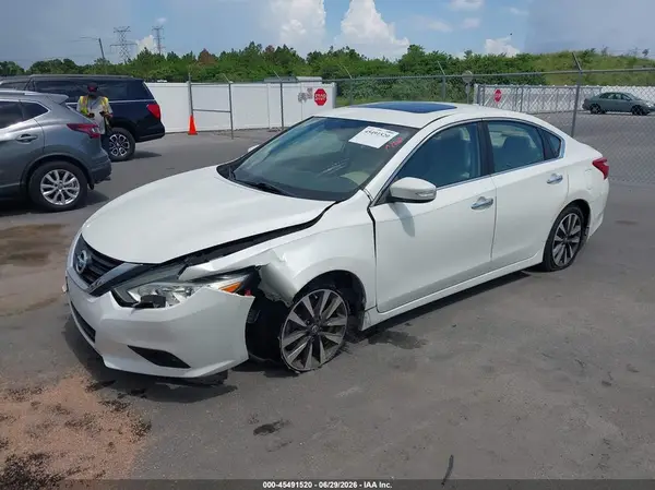 1N4AL3AP1HC298342 2017 NISSAN ALTIMA - Image 2