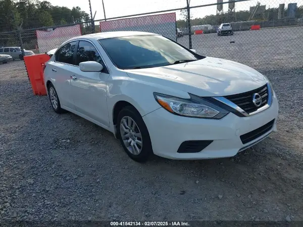 1N4AL3AP1HC299216 2017 NISSAN ALTIMA - Image 1