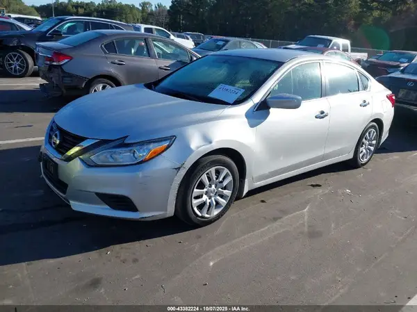 1N4AL3AP1HC470577 2017 NISSAN ALTIMA - Image 2