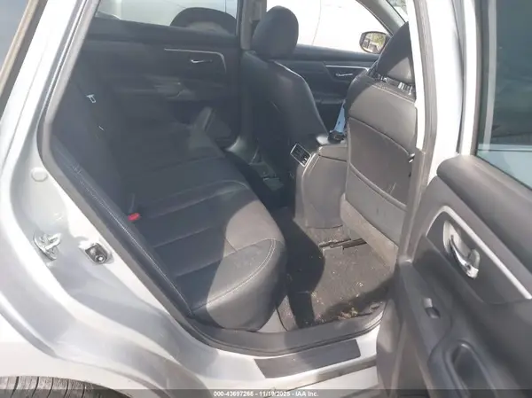 1N4AL3AP1HC471924 2017 NISSAN ALTIMA - Image 8