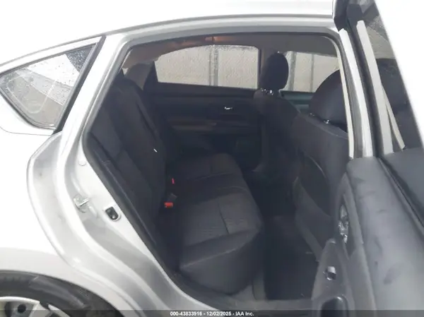 1N4AL3AP1HC472040 2017 NISSAN ALTIMA - Image 8