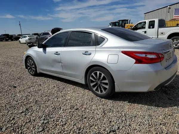 1N4AL3AP1HC472152 2017 NISSAN ALTIMA - Image 2