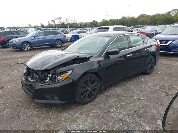 1N4AL3AP1HC473365 2017 NISSAN ALTIMA - Image 2