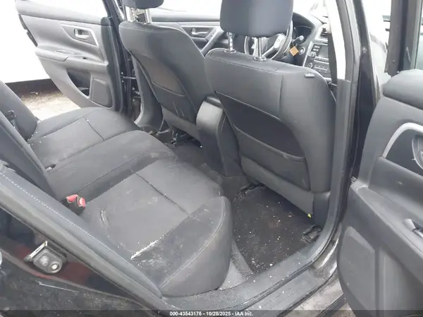 1N4AL3AP1HC473365 2017 NISSAN ALTIMA - Image 8