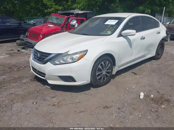 1N4AL3AP1HC475066 2017 NISSAN ALTIMA - Image 2