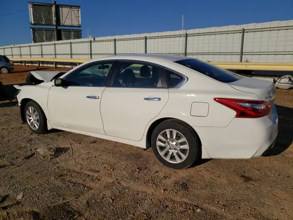 1N4AL3AP1HC478050 2017 NISSAN ALTIMA - Image 2