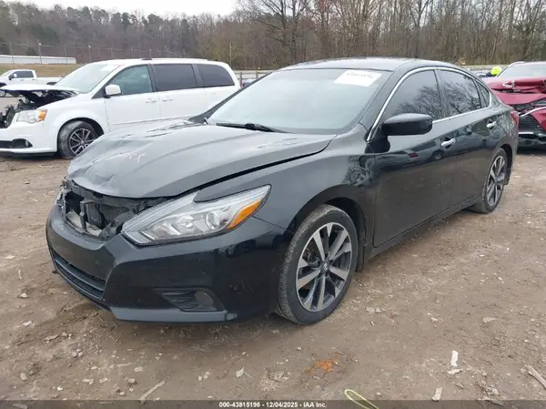 1N4AL3AP1HC478419 2017 NISSAN ALTIMA - Image 2