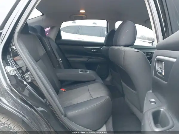 1N4AL3AP1HC478419 2017 NISSAN ALTIMA - Image 8