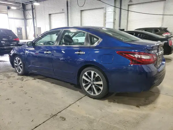 1N4AL3AP1HC482888 2017 NISSAN ALTIMA - Image 2