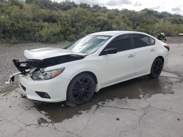1N4AL3AP1HC484530 2017 NISSAN ALTIMA - Image 1