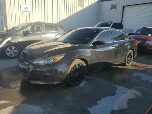 1N4AL3AP1HC485127 2017 NISSAN ALTIMA - Image 1