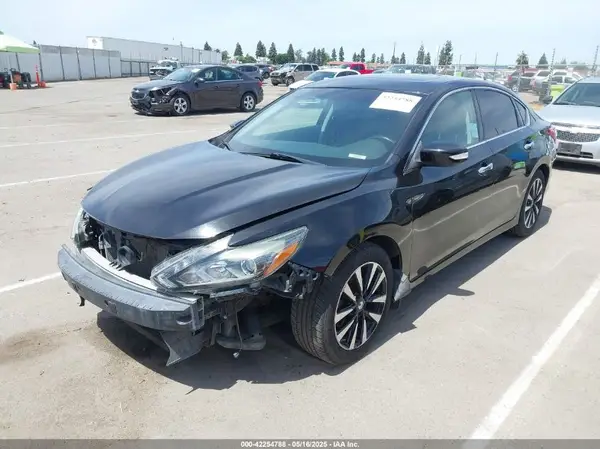 1N4AL3AP1HC489257 2017 NISSAN ALTIMA - Image 2