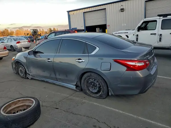 1N4AL3AP1HC493745 2017 NISSAN ALTIMA - Image 2
