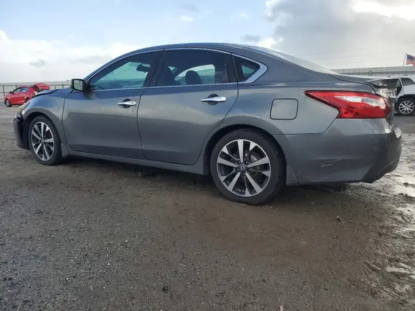 1N4AL3AP1HC495060 2017 NISSAN ALTIMA - Image 2