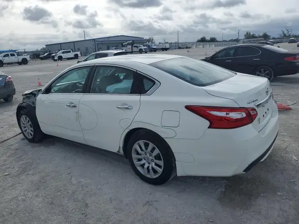 1N4AL3AP1HC495303 2017 NISSAN ALTIMA - Image 2