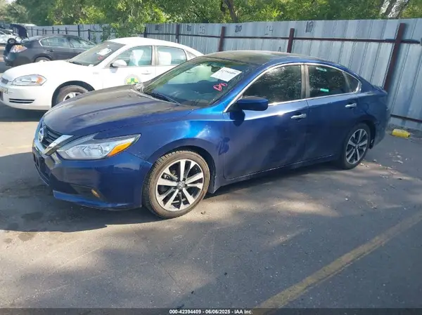 1N4AL3AP1HC495379 2017 NISSAN ALTIMA - Image 2