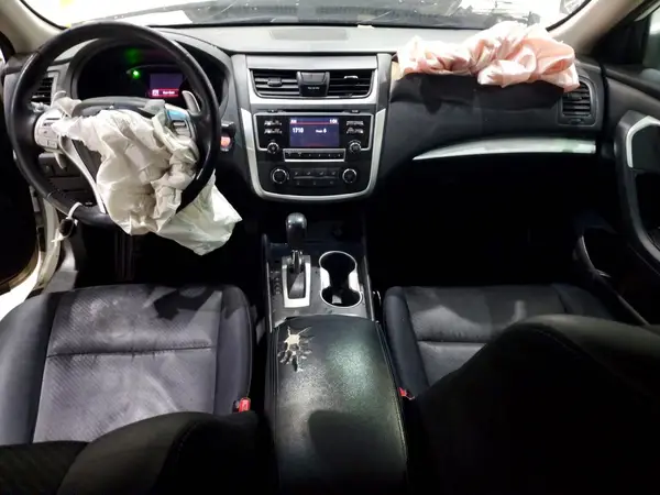 1N4AL3AP1HC496113 2017 NISSAN ALTIMA - Image 8