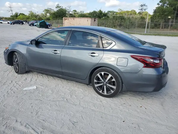 1N4AL3AP1HC498041 2017 NISSAN ALTIMA - Image 2