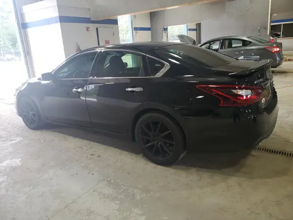 1N4AL3AP1HC499514 2017 NISSAN ALTIMA - Image 2