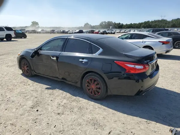 1N4AL3AP1HC940025 2017 NISSAN ALTIMA - Image 2
