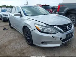 1N4AL3AP1HN305763 2017 NISSAN ALTIMA