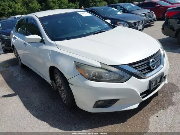 1N4AL3AP1HN310252 2017 NISSAN ALTIMA - Image 1