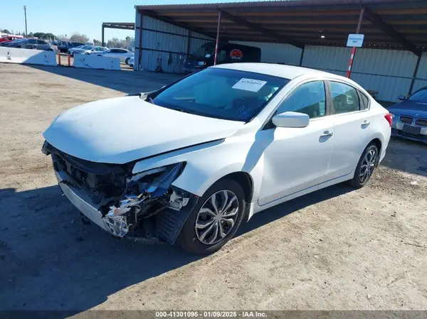 1N4AL3AP1HN310770 2017 NISSAN ALTIMA - Image 2
