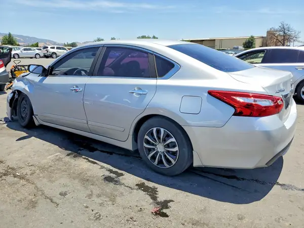 1N4AL3AP1HN319064 2017 NISSAN ALTIMA - Image 2