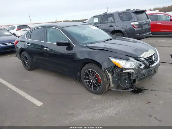 1N4AL3AP1HN321056 2017 NISSAN ALTIMA - Image 1