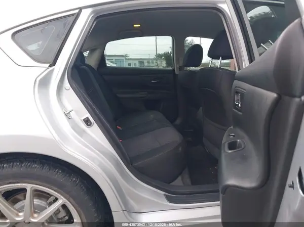1N4AL3AP1HN324765 2017 NISSAN ALTIMA - Image 8