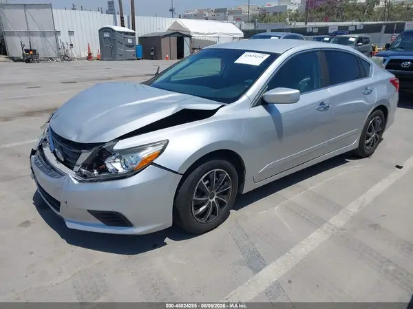 1N4AL3AP1HN325057 2017 NISSAN ALTIMA - Image 2