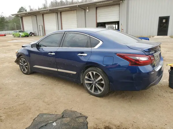 1N4AL3AP1HN329884 2017 NISSAN ALTIMA - Image 2