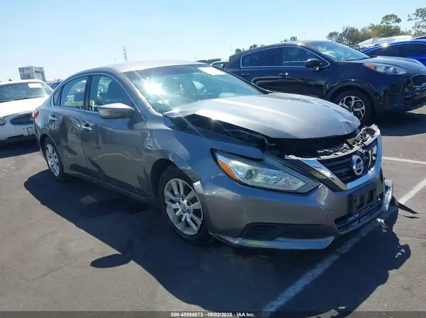 1N4AL3AP1HN335197 2017 NISSAN ALTIMA - Image 1