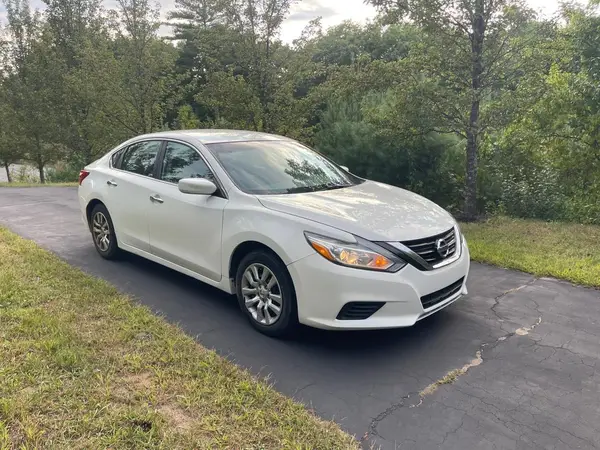 1N4AL3AP1HN340139 2017 NISSAN ALTIMA - Image 1