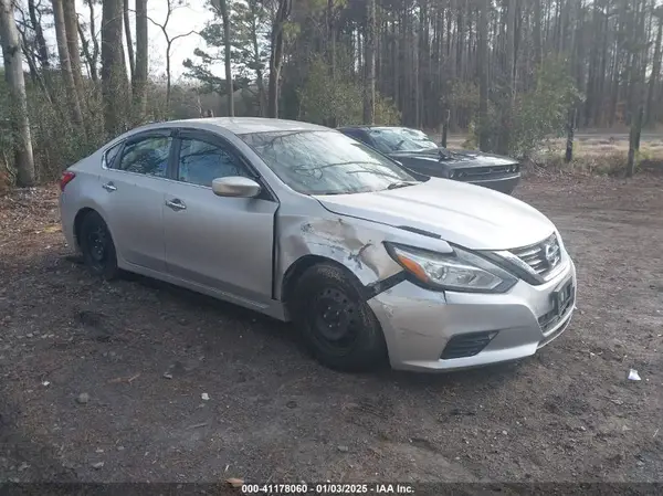 1N4AL3AP1HN347964 2017 NISSAN ALTIMA - Image 1
