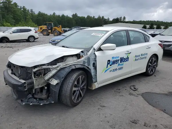 1N4AL3AP1HN350413 2017 NISSAN ALTIMA - Image 1