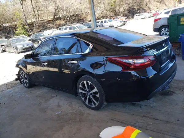 1N4AL3AP1HN350492 2017 NISSAN ALTIMA - Image 2