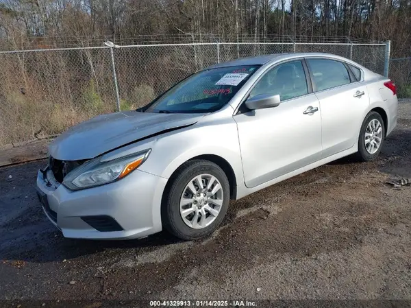 1N4AL3AP1HN352050 2017 NISSAN ALTIMA - Image 2