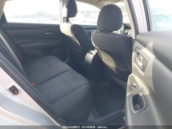 1N4AL3AP1HN352050 2017 NISSAN ALTIMA - Image 8