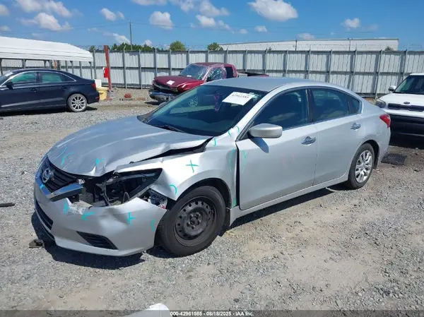 1N4AL3AP1HN354820 2017 NISSAN ALTIMA - Image 2