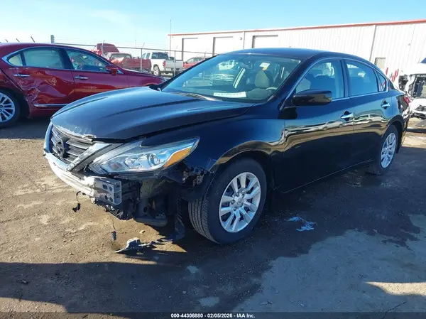 1N4AL3AP1HN357457 2017 NISSAN ALTIMA - Image 2
