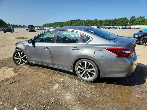 1N4AL3AP1HN359919 2017 NISSAN ALTIMA - Image 2