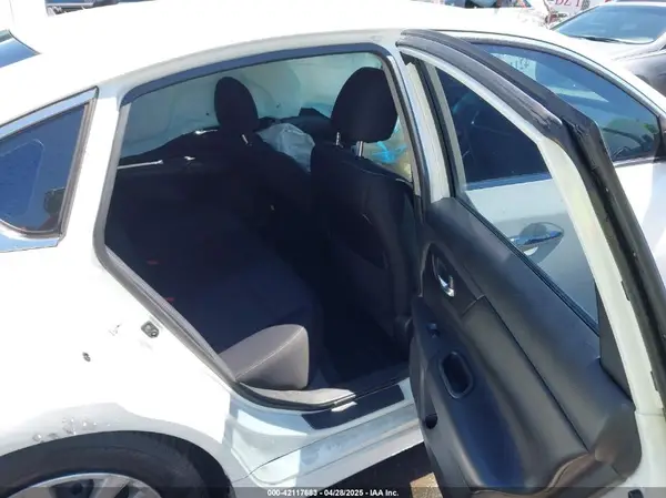 1N4AL3AP1HN364103 2017 NISSAN ALTIMA - Image 8