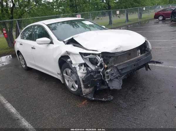 1N4AL3AP1HN364800 2017 NISSAN ALTIMA - Image 1
