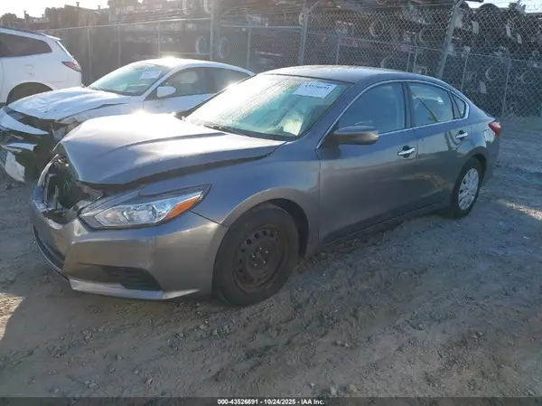 1N4AL3AP1HN365185 2017 NISSAN ALTIMA - Image 2