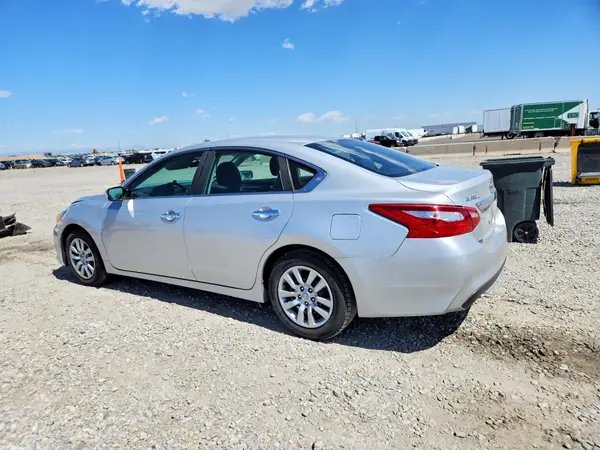 1N4AL3AP1HN365784 2017 NISSAN ALTIMA - Image 2