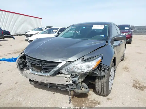 1N4AL3AP1HN366692 2017 NISSAN ALTIMA - Image 2