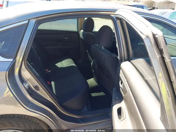 1N4AL3AP1JC102017 2018 NISSAN ALTIMA - Image 8