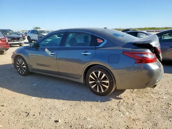 1N4AL3AP1JC102051 2018 NISSAN ALTIMA - Image 2